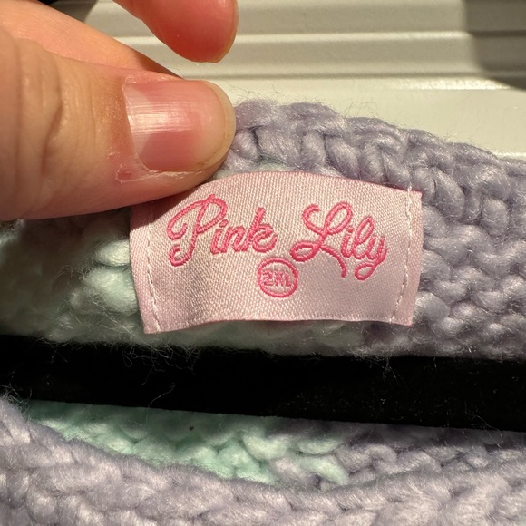 NWOT Pink Lily Oversized Sweater - Picture 3 of 7
